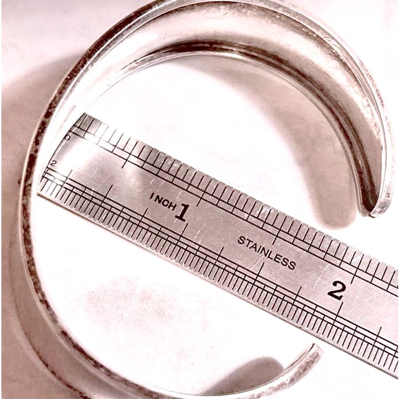 Silpada Vintage RARE Sleek Classic Sterling SIlver Cuff Bracelet, Rolled Edges - Picture 7 of 10